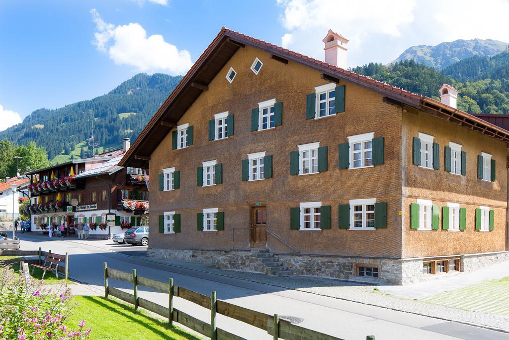 "Viktoria Apartments" - Annehmlichkeiten Von 4-Sterne Familien-Und Wellnesshotel Viktoria Koennen Mitgenutzt Werden Оберстдорф Экстерьер фото